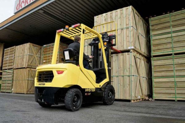 Beli Forklift