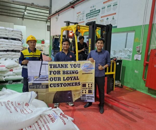 Galeri Dunia Forklift Indonesia (1) Galeri Dunia Forklift Indonesia (1)