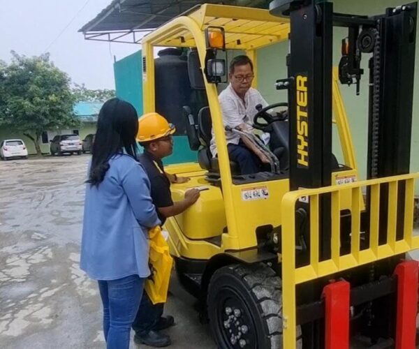 Galeri Dunia Forklift Indonesia (19) Galeri Dunia Forklift Indonesia (19)