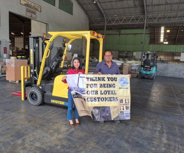 Galeri Dunia Forklift Indonesia (2) Galeri Dunia Forklift Indonesia (2)