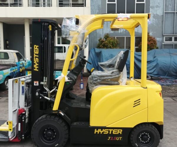Galeri Dunia Forklift Indonesia (21) Galeri Dunia Forklift Indonesia (21)