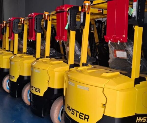 Galeri Dunia Forklift Indonesia (26) Galeri Dunia Forklift Indonesia (26)