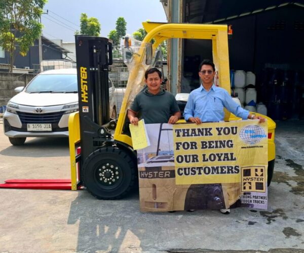 Galeri Dunia Forklift Indonesia (29) Galeri Dunia Forklift Indonesia (29)