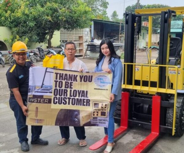 Galeri Dunia Forklift Indonesia (6) Galeri Dunia Forklift Indonesia (6)